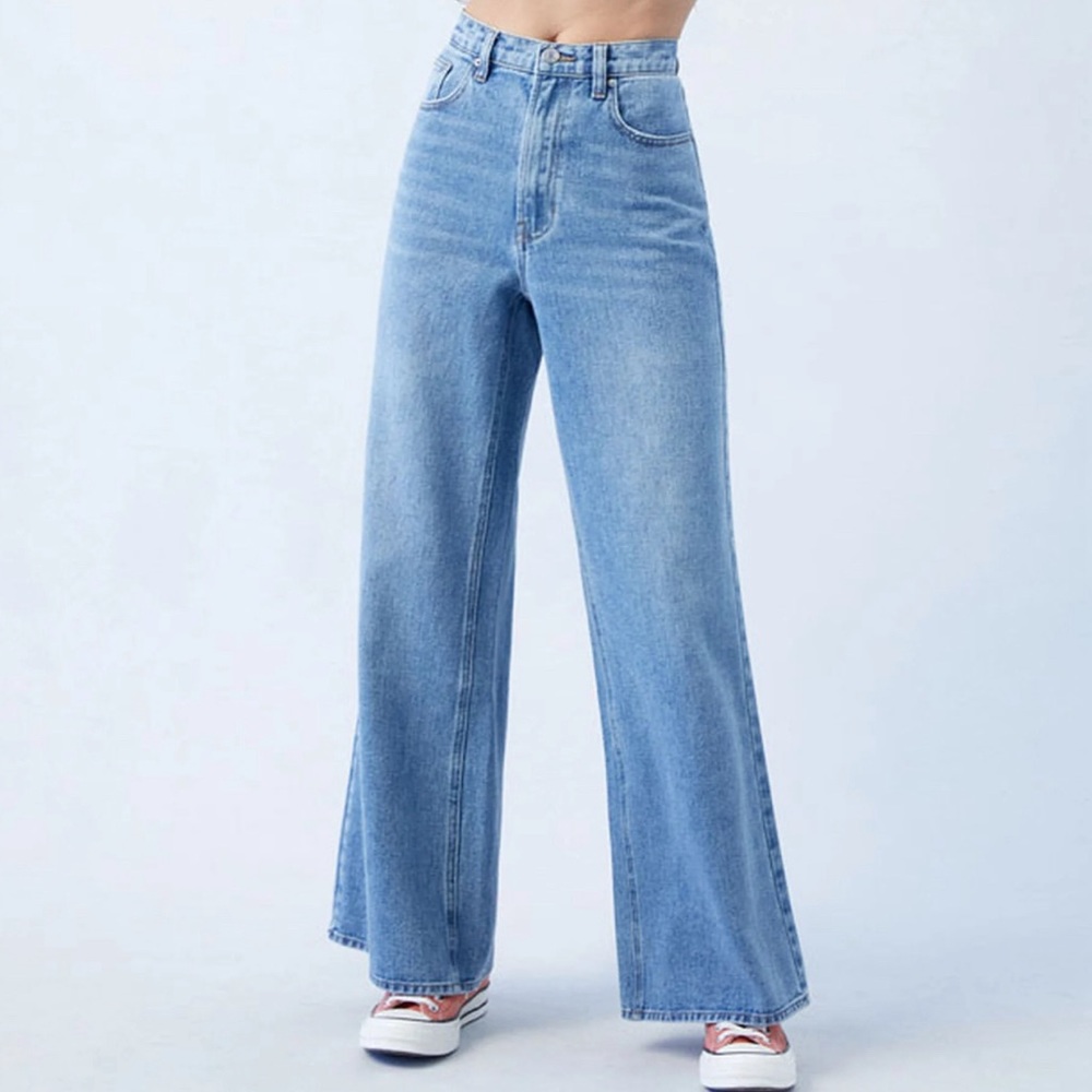 PACSUN Size 27 High waisted wide leg jeans. BRAND NEW WITH TAGS!!